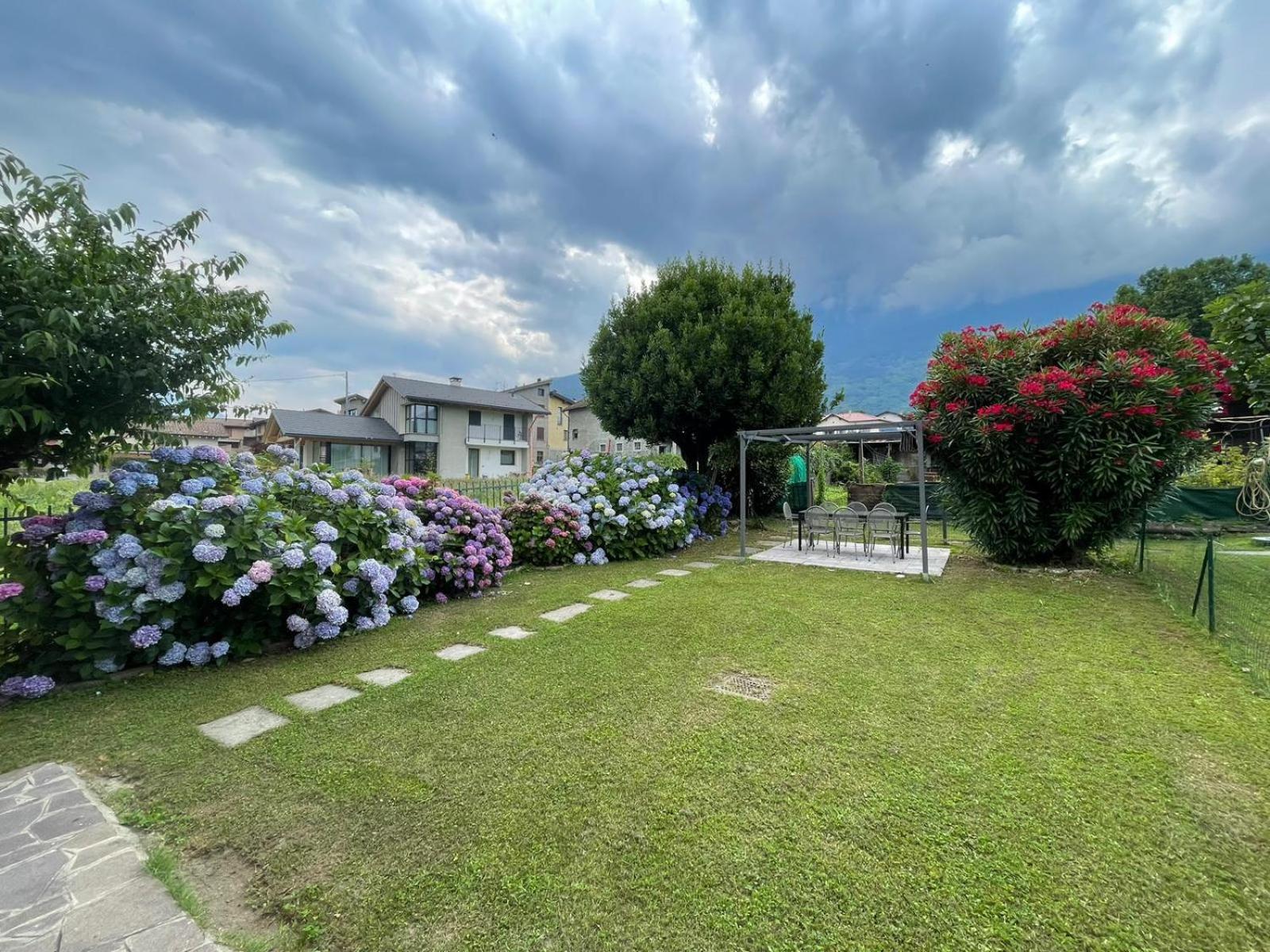 Como Lake Holiday Home Colico Exterior foto